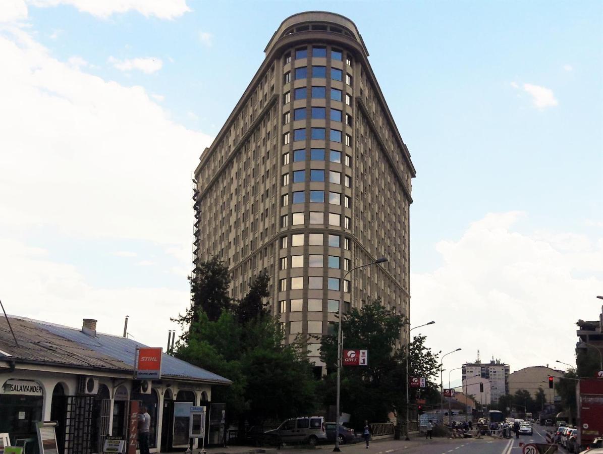 Dow - Luxury 13th Floor, Parking Σκόπια